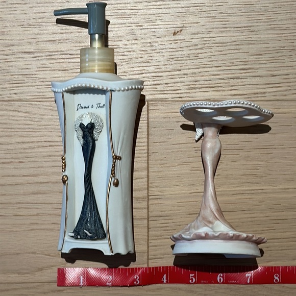 Bed, Bath & Beyond Soap Dispenser & Toothbrush Holder - Picture 7 of 8